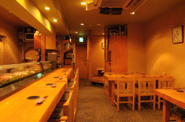 Kamata Sushitoku floor