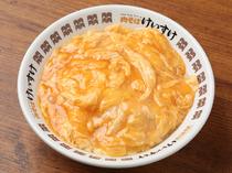 NEW OLD STYLE 肉湯麵 KEISUKE_將肉加入雞蛋×米飯中的最美味組合：「雞蛋飯」