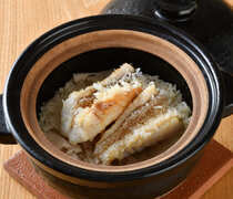 東京和食 RIKUU 惠比壽店_香氣、口感、美味的三重奏「馬頭魚的松笠烤與蓮藕的砂鍋飯」