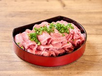 黑毛和牛專門店  肉屋  文月_實際體驗專門店的講究「和牛牛肩里肌肉」