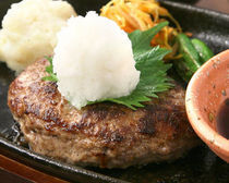 御曹司　KIYOYASU邸_『肉汁滿溢!!　吃了還想再吃的和牛漢堡』 （150ｇ）