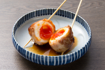 串燒TATSUMI_使用當地美味「蘭王蛋」的『滑溜半熟蛋豬肉烤串』