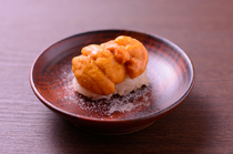 壽司 MATSUMOTO_配岩盐食用、充满海洋风味的“盐水海胆”