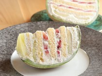 壽司  門司_耗費心思製作的迷人甜點「哈密瓜蛋糕」