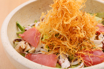 壽司　花吉_用當地蔬菜與海鮮類做成的盛宴『花吉海鮮沙拉』（3～4人份）