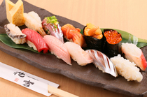 壽司　花吉_滿載著北海道海之幸風味的『主廚精選壽司』