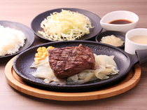牛排 光_使用燒肉餐廳中頂級部位——側腹牛肋肉的『特上B』