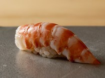 鮨  五德_可以充分品味到蝦子的甜味和美味「明蝦」