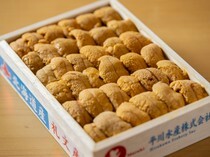 鮨  五德_精心挑選以北海道為中心，具有融化般的甜味「海膽」