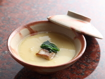 川村牛排Premium北新地店_不計成本使用世界三大珍味製成的奢侈料理『鵝肝醬茶碗蒸』