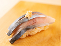 壽司驗_一口便能感受到職人廚藝的『鰶魚』