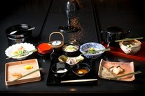 東京十月_傳統的茶懷石料理與店主親自款待的茶水「料理長特選 禪 -ZEN - 茶懐石套餐」