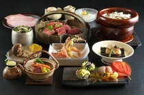 日本燒肉HASEGAWA 別館 銀座店_「當季豪華食材盡情套餐」以廚師長推薦套餐為基礎，加入當季的超豪華食材的特別套餐