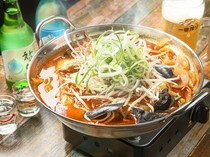 韓國chicken DAOL_散發著海鮮湯香氣的「雜燴鍋」
