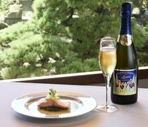 酒莊餐廳「ZELKOVA」_享受在澄澈清流生長的美味「法式香煎富士之介魚」