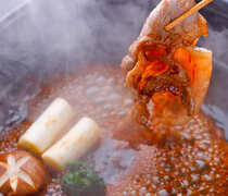 料亭 大宮 一之家_包括壽喜燒和清蒸鮑魚等豪華菜品的「懷石料理套餐（錦）NISHIKI」（共8道菜）