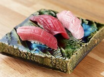 OSHUSHIAWASE  鮨HORI川_品嚐由專業鮪魚大師挑選的絕品美味「黑鮪魚握壽司」