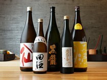 OSHUSHIAWASE  鮨HORI川_店主親自嚴選的「日本酒」