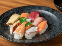 黑門 藏銀_收集了壽司經典食材的「10個套餐」