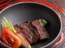 Sou_炙燒在記憶裡的肉類料理「大分縣產和牛大腿肉 味噌醃漬的炭火燒烤」