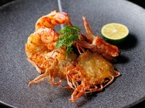 鐵板燒 「Minami」_直接品味蝦子的甜美和彈牙感的「煸炒活明蝦」
