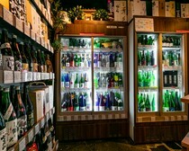 AYAKARI 鯛_附屬【日本酒專賣店 和酒屋】的日本酒。您可以在購買後帶入店內，也可以外帶回家