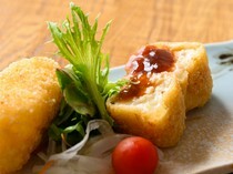 風香_結合日本技藝和西方風情，打造出迷人的經典料理「奶油蟹肉可樂餅」