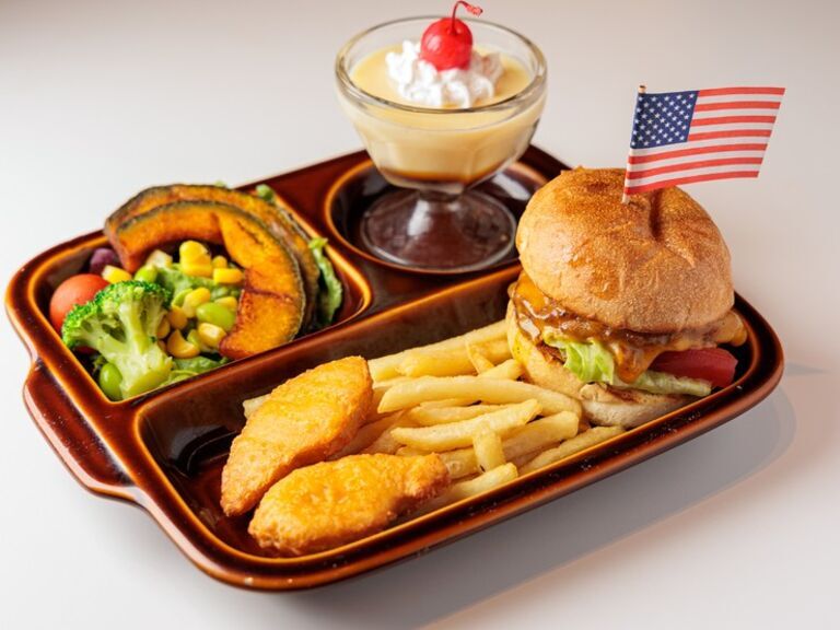 J.S. BURGERS CAFE LaLaport  EXPOCITY店_菜餚