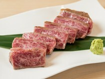 日本料理OOTSU_品嘗到入口即化肉的美味「炭烤黑毛和牛沙朗」