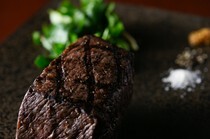 RRR 神戶牛肉&葡萄酒 大手町_推薦晚間套餐「國產和牛品嚐比較套餐」