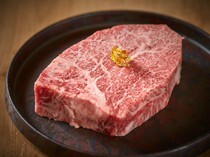 燒肉RIKIO_珍貴價值的象徵，精心挑選的頂級牛肉「夏多布里昂」