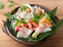 割烹酒場  MIOTSUKUSHI　天王寺店_品嘗每日變化的當季魚美味「雲海綜合生魚片 八種」
