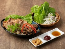 OKKII 新福島店_
  一起品嘗受歡迎的韓國家常菜肴「烤牛肉和五花肉套餐」