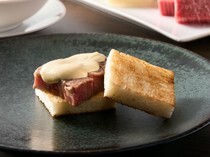 銀座Cobau並木通店_極上的特色菜『夏多布利安牛排三明治』