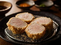 炸豬排 Kokomade Yaruka_肉質柔嫩，鮮味實在，深層濃郁的餘韻持久的「特上腰內肉」（160g）  ※亦提供半份